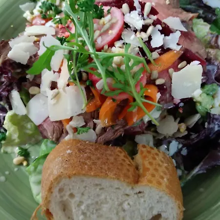 بيت ضيافة Weinstube Bycastors